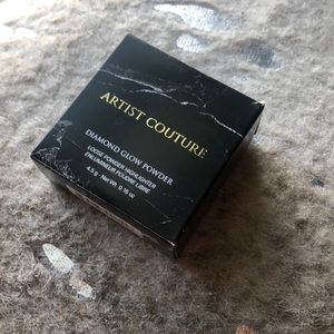 Artist Couture Diamond Glow Powder in Purple Dream